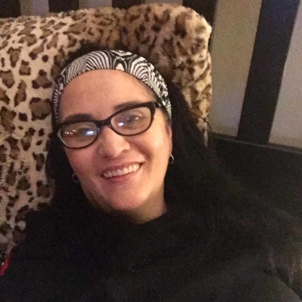 Meet your Posher, Adina